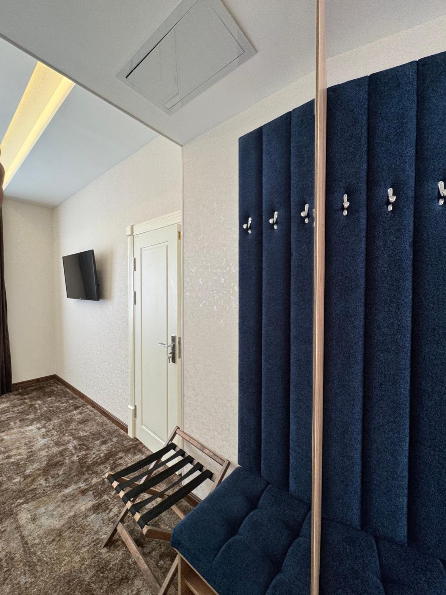 Garnet Mir Hotel Tashkent Exterior foto
