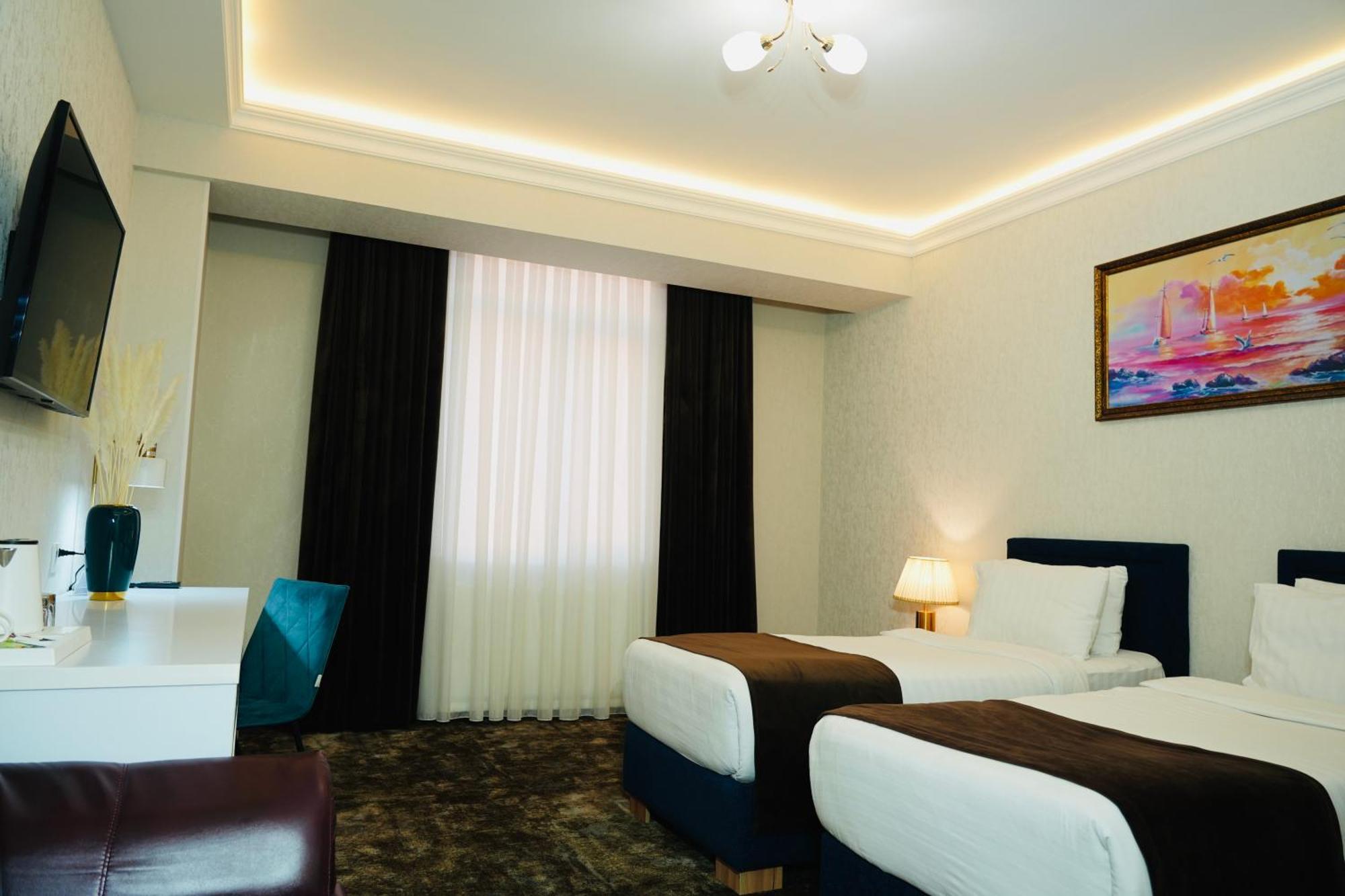 Garnet Mir Hotel Tashkent Exterior foto