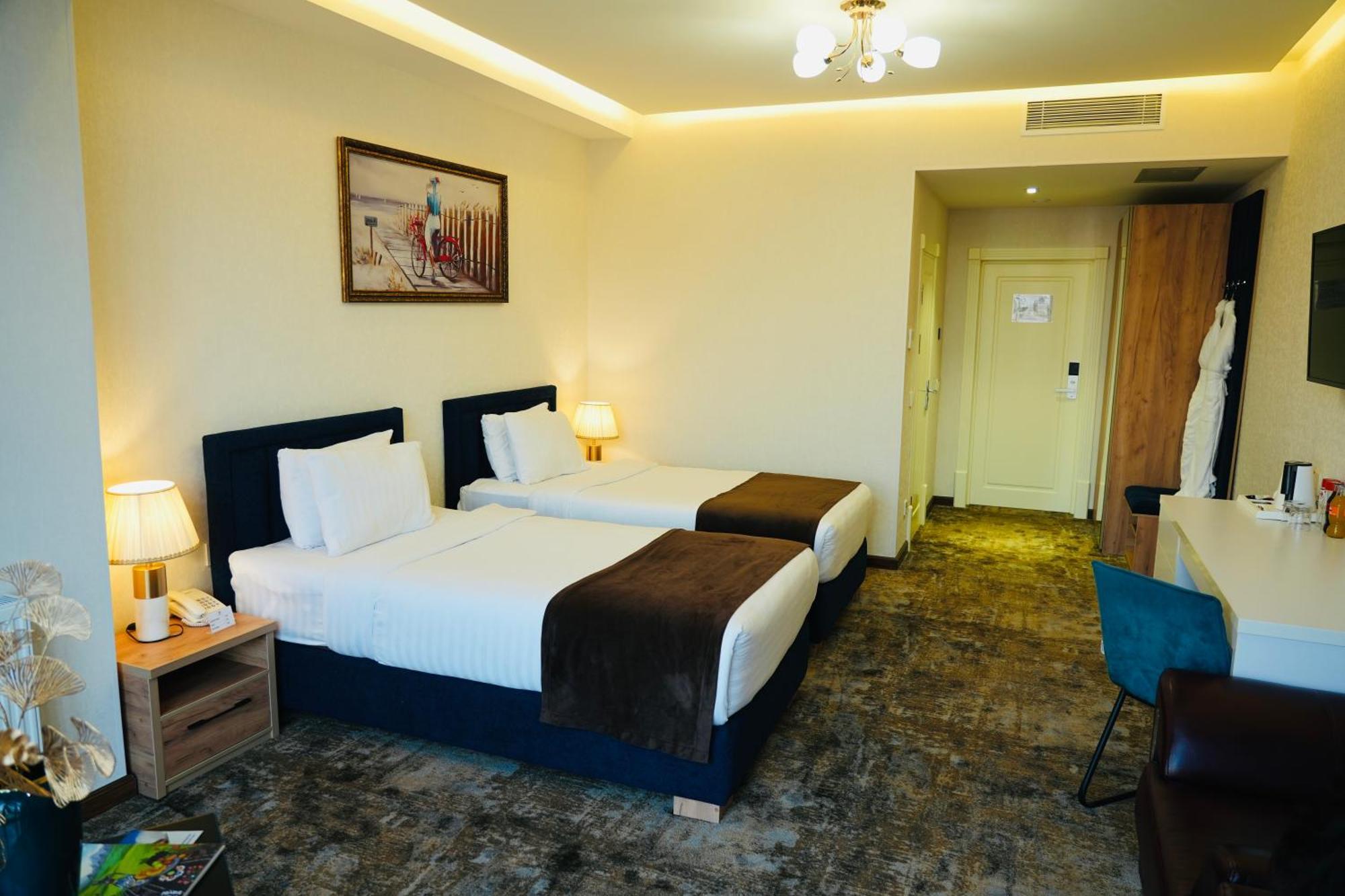 Garnet Mir Hotel Tashkent Exterior foto